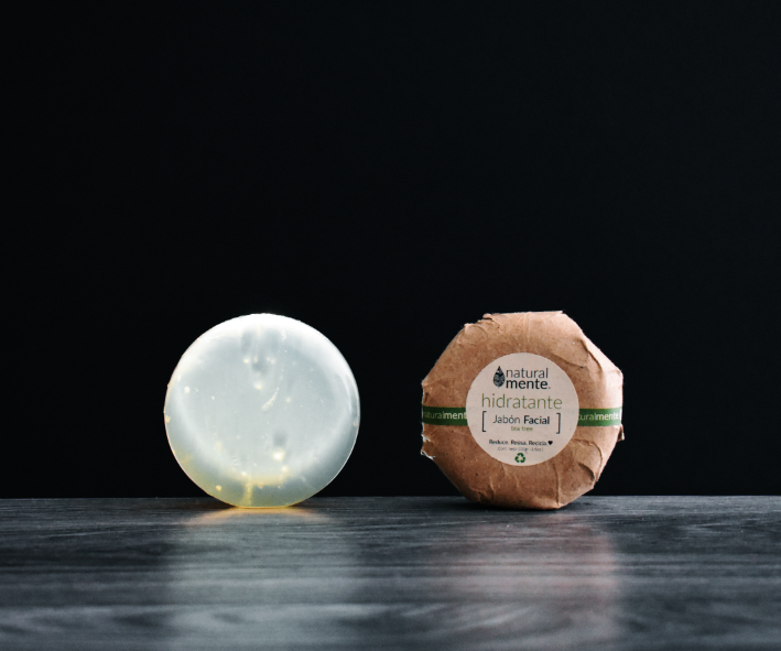 NATURALMENTE Jabón Facial Hidratante Tea Tree 85 gr.